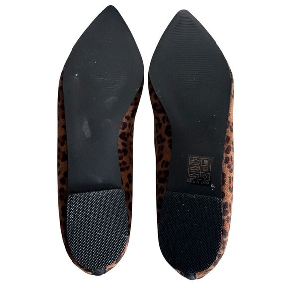 Leopard Pointy Toe Ballet Flats With Bows - Picture 8 of 9